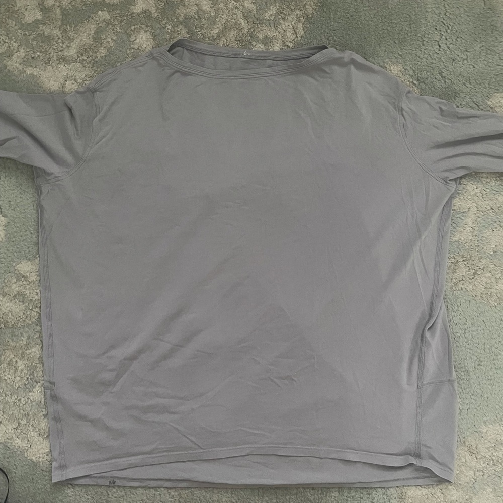 Lululemon lilac athletic top
